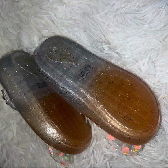 Two toned shimmer shoes size 6 toddler - Picture 3 of 3